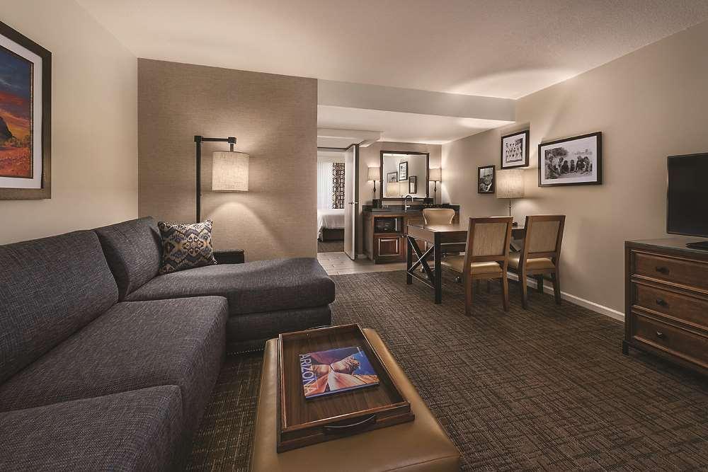 Embassy Suites By Hilton Scottsdale Resort Quarto foto